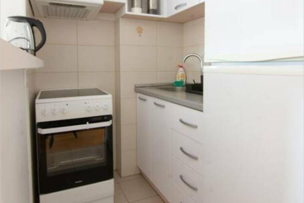 A Blok New Modern - Free Garage Parking, Comfortable, Quiet With A Park View Белград Экстерьер фото